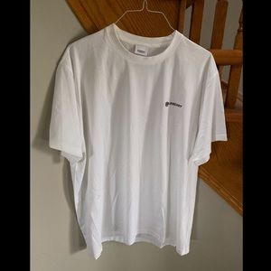 Burberry tee shirt
